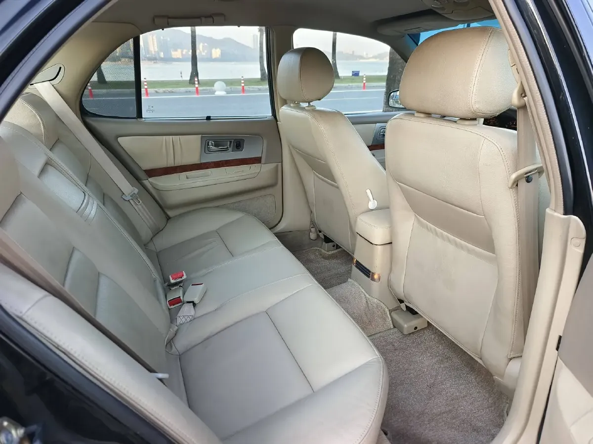 2004 Nissan Bluebird Classic 2.0L 154HP L4 4AT,autocango,china used car exporter,china ev exporter,chinese used car exporter,chinese used ev exporter