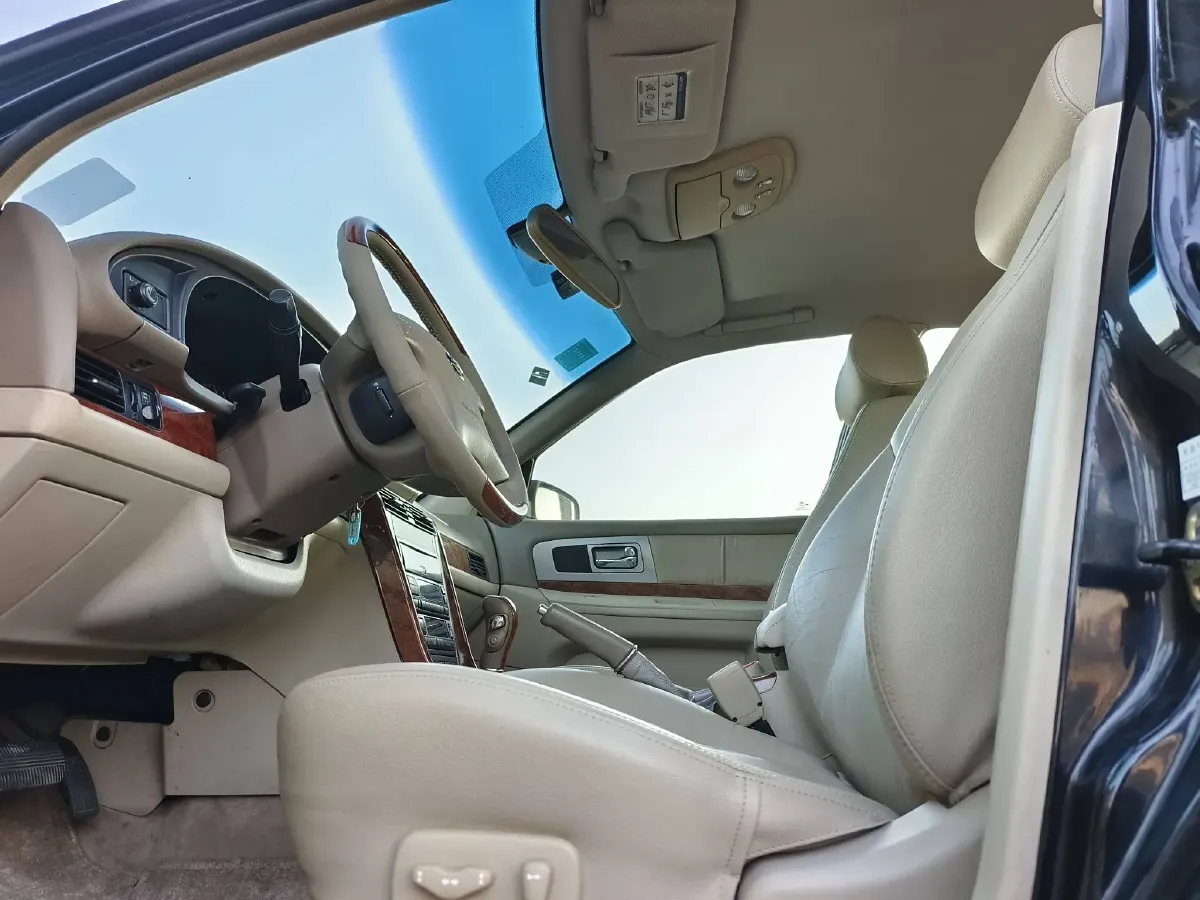 2004 Nissan Bluebird Classic 2.0L 154HP L4 4AT,autocango,china used car exporter,china ev exporter,chinese used car exporter,chinese used ev exporter