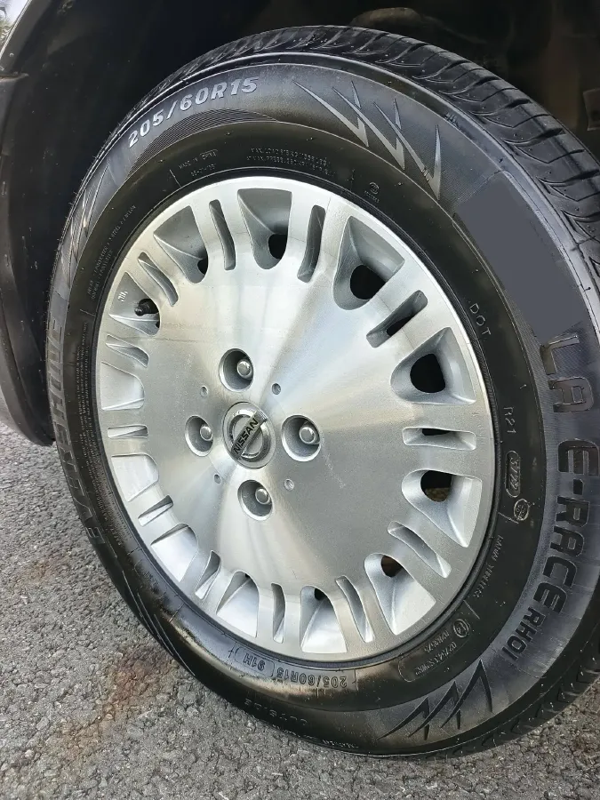 2004 Nissan Bluebird Classic 2.0L 154HP L4 4AT,autocango,china used car exporter,china ev exporter,chinese used car exporter,chinese used ev exporter