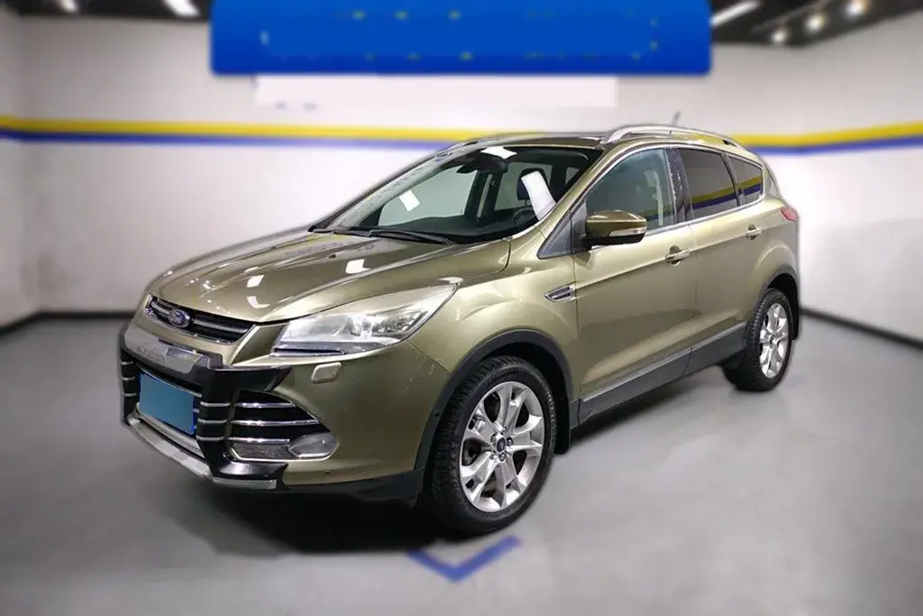 2015 Ford Kuga 2.0T 242HP L4 6AT