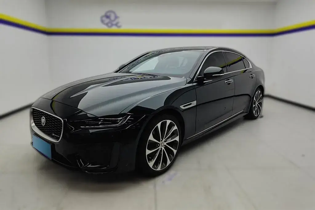 2021 Jaguar XEL 2.0T 250HP L4 8AT