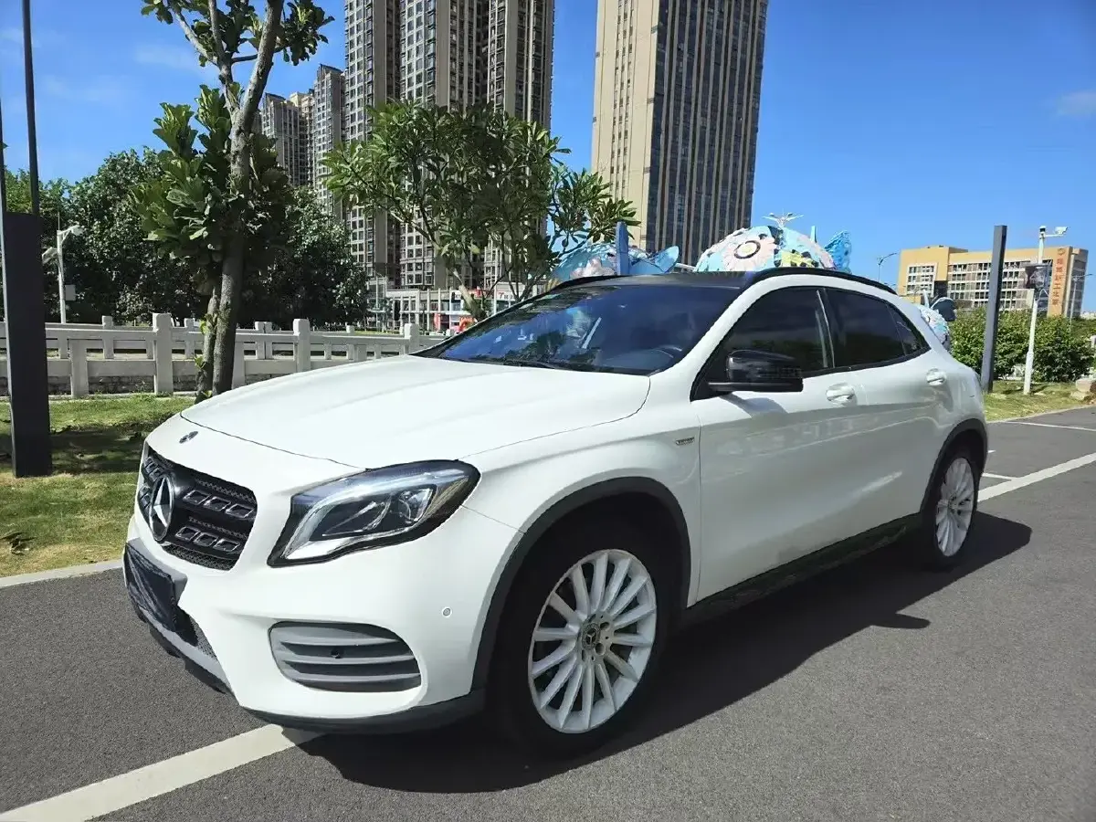 2018 Mercedes-Benz GLA Class 1.6T 156HP L4 7DCT