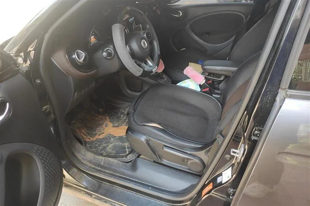 2018 Smart smart forfour 0.9T 90HP L3 6DCT,autocango,china used car exporter,china ev exporter,chinese used car exporter,chinese used ev exporter