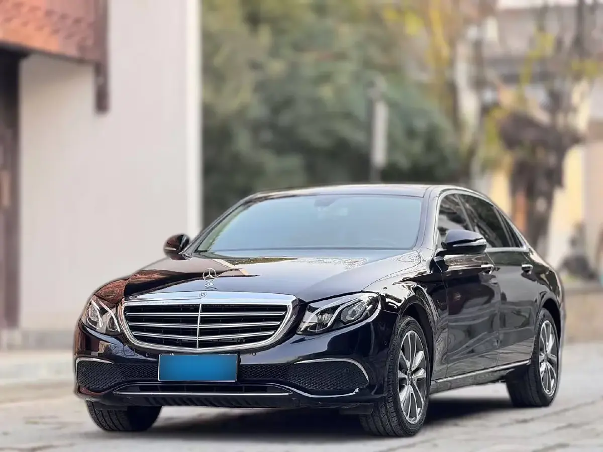 2018 Mercedes-Benz E Class 2.0T 184HP L4 9AT