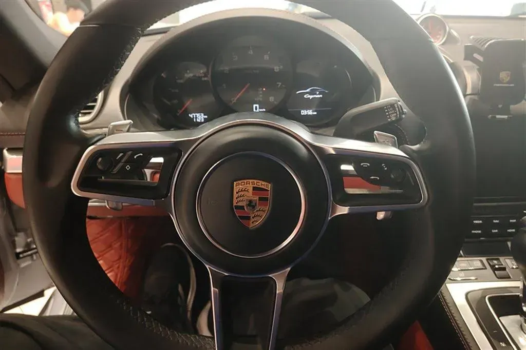 2018 Porsche 718 2.0T 250HP H4 7DCT,autocango,china used car exporter,china ev exporter,chinese used car exporter,chinese used ev exporter