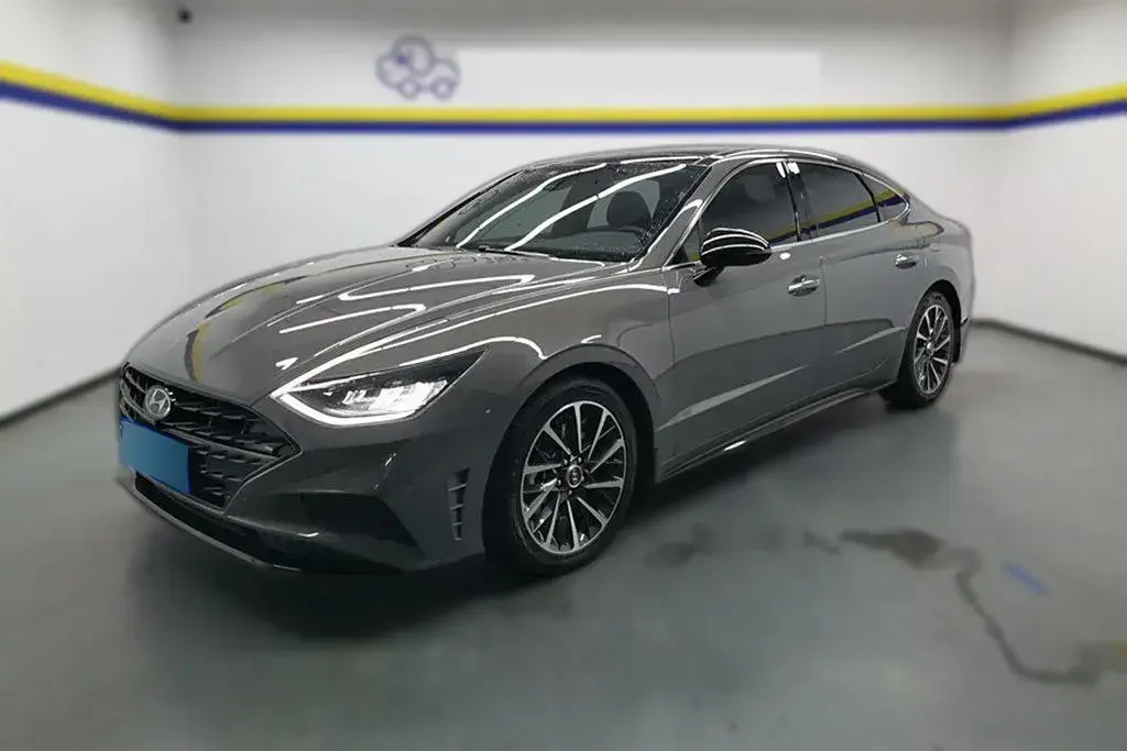 2020 Hyundai Sonata 2.0T 240HP L4 8AT