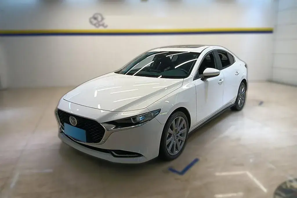 2022 Mazda 3 Axela 2.0L 158HP L4 6AT