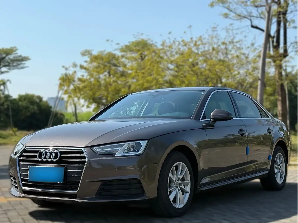 2017 Audi A4L 2.0T 190HP L4 7DCT