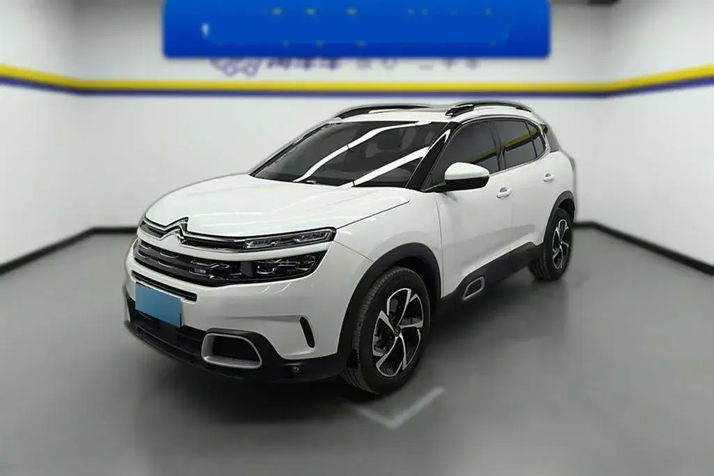 2021 Citroen C5 Aircross 1.8T 211HP L4 8AT