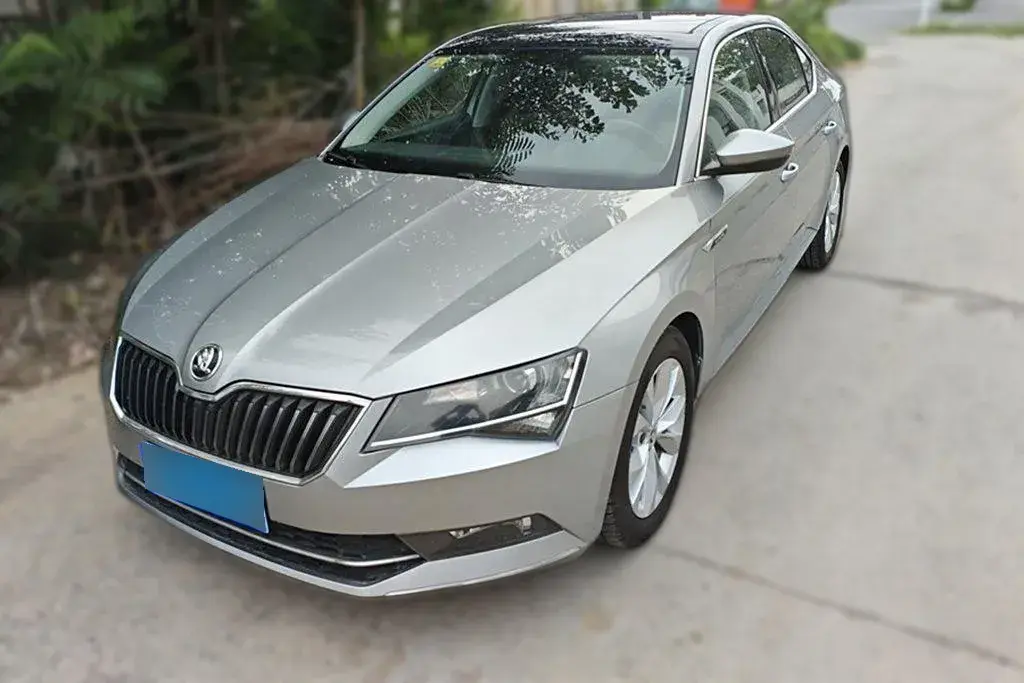 2016 Skoda Superb 1.4T 150HP L4 7DCT