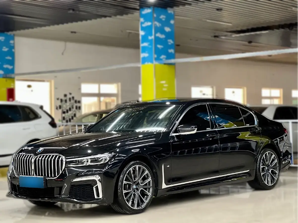 2019 BMW 7 Series 3.0T 340HP L6 8AT
