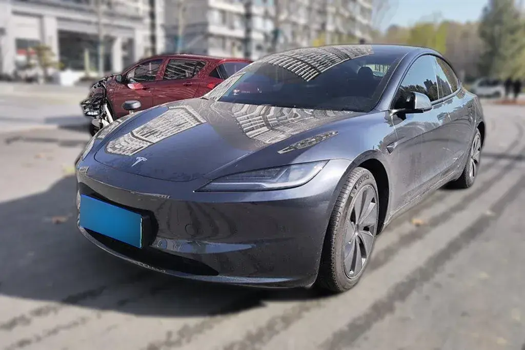 2023 Tesla Model 3 BEV 78.4KWH
