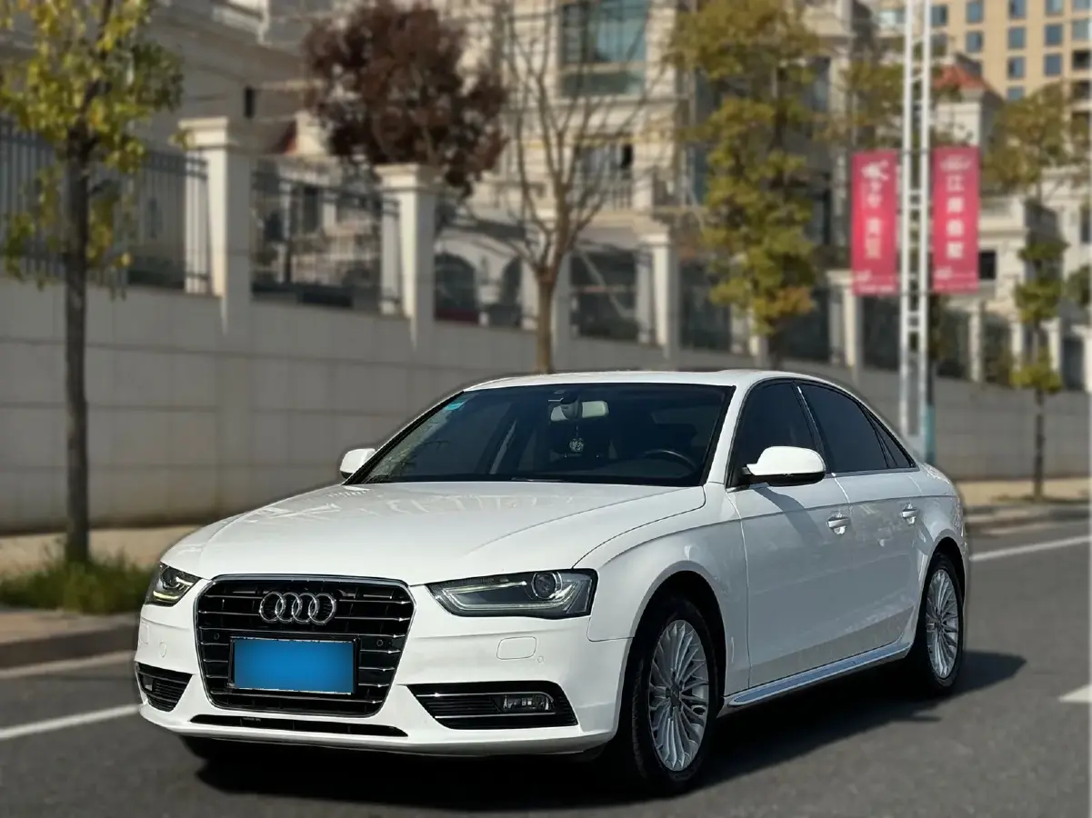 2015 Audi A4L 2.0T 180HP L4 CVT