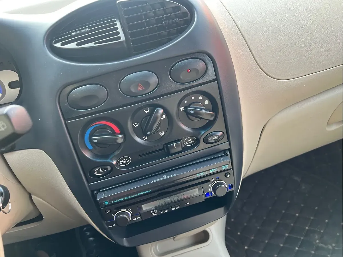 2012 Chery QQ3 1.0L 69HP L3 5MT,autocango,china used car exporter,china ev exporter,chinese used car exporter,chinese used ev exporter