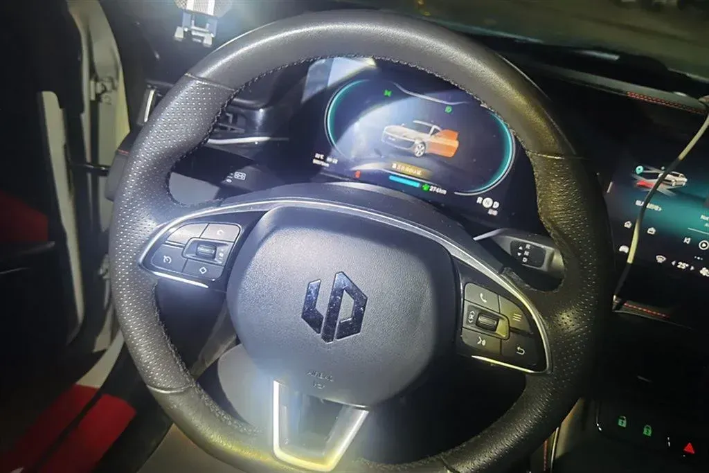 2019 Leapmotor S01 BEV 35.6KWH,autocango,china used car exporter,china ev exporter,chinese used car exporter,chinese used ev exporter