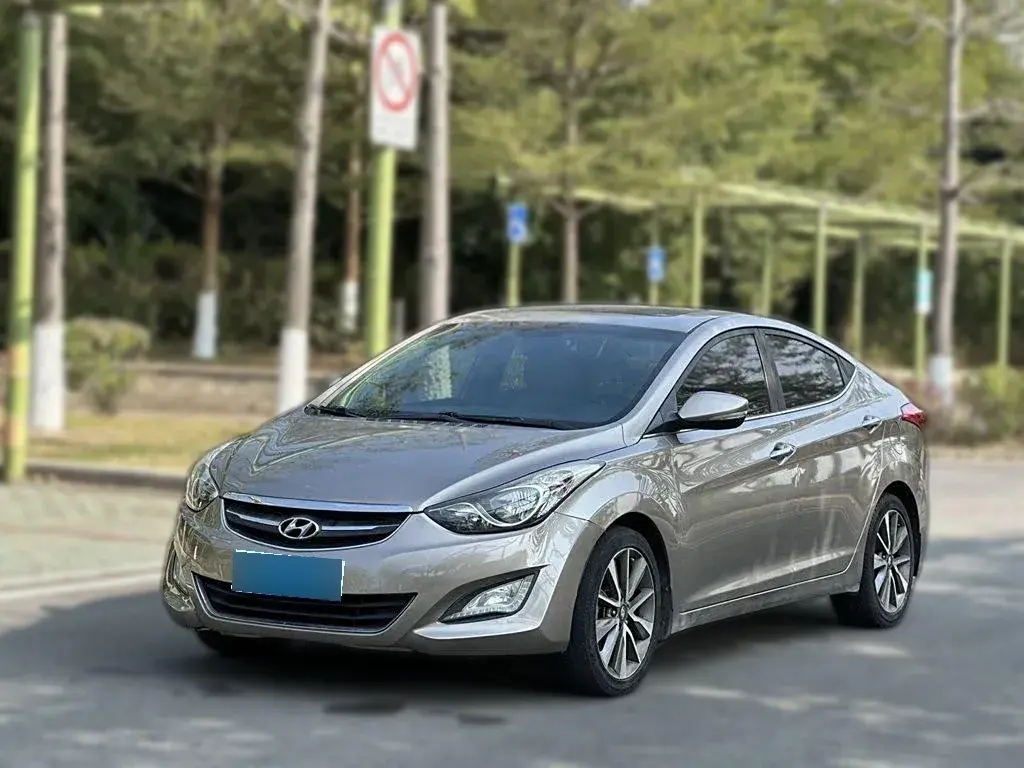 2015 Hyundai Elantra 1.6L 128HP L4 6AT