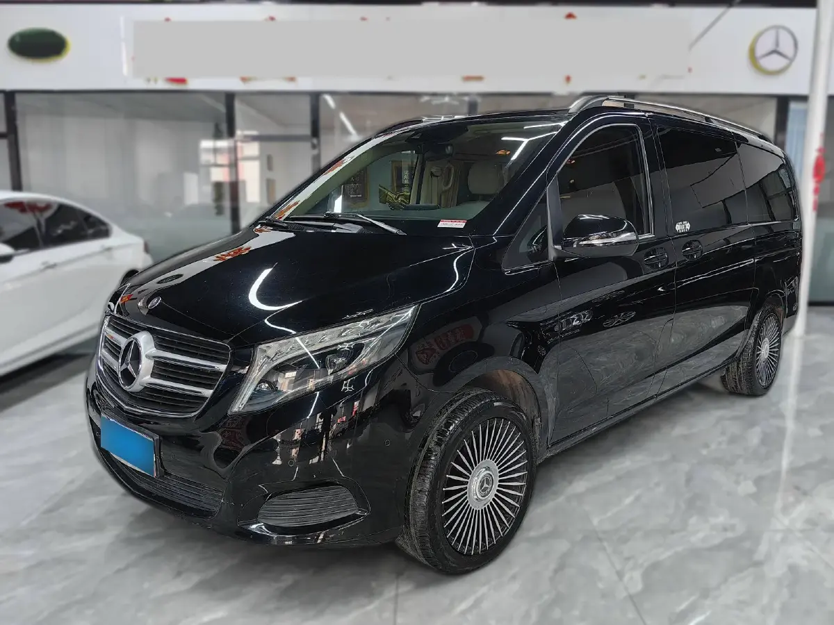 2016 Mercedes-Benz V Class 2.0T 211HP L4 7AT