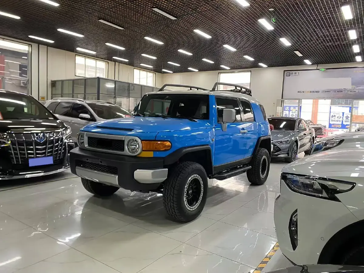 2007 Toyota FJ Cruiser 4.0L 244HP V6 5AT