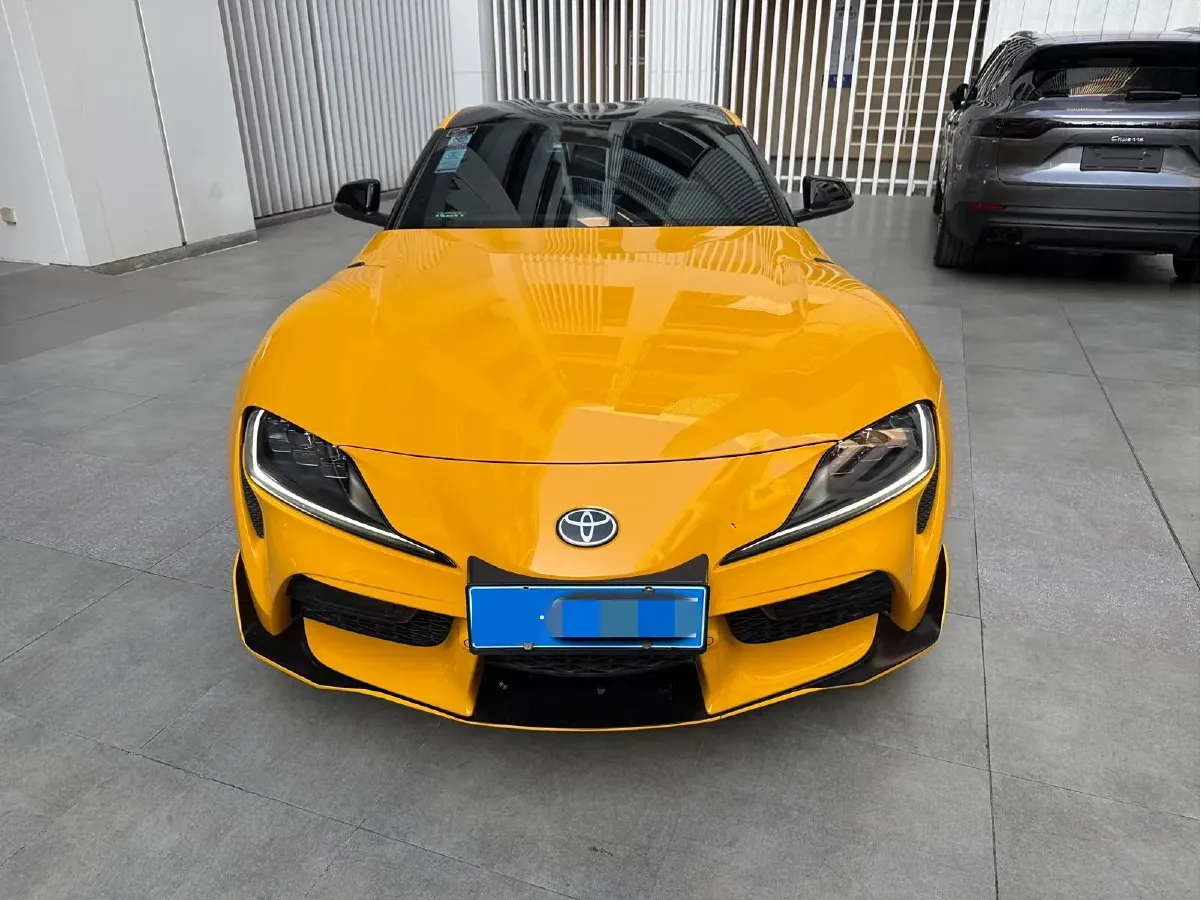 2022 Toyota Supra 2.0T 197HP L4 8AT,autocango,china used car exporter,china ev exporter,chinese used car exporter,chinese used ev exporter