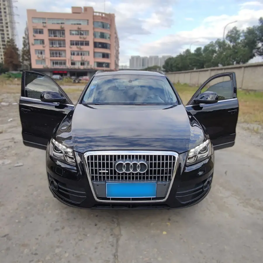 2012 Audi Q5 2.0T 211HP L4 8AT