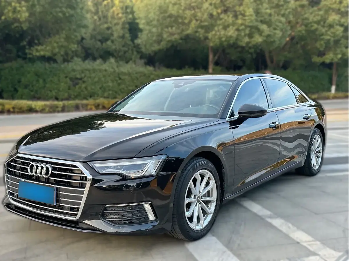 2019 Audi A6L 2.0T 190HP L4 7DCT