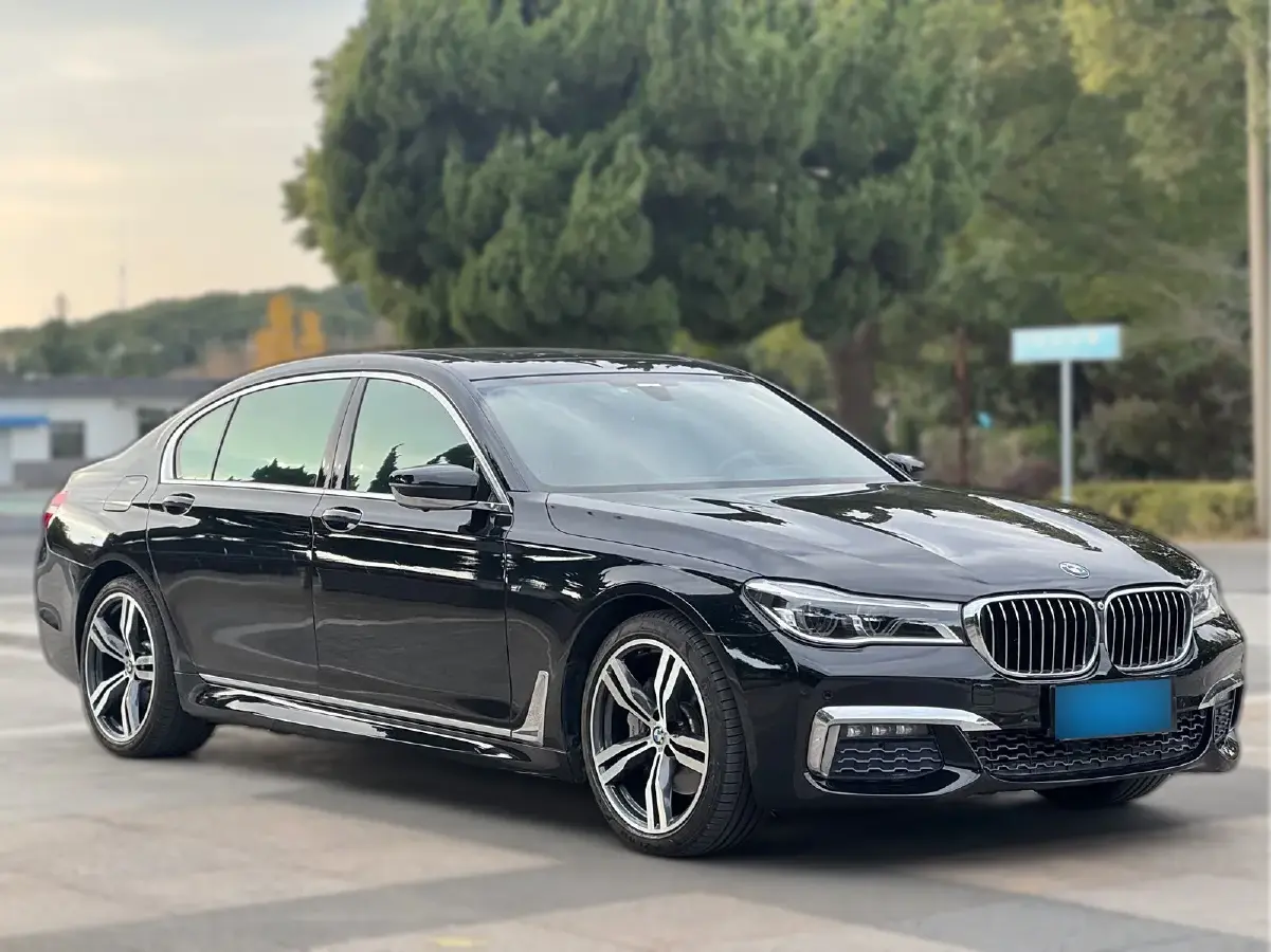 2018 BMW 7 Series 3.0T 326HP L6 8AT