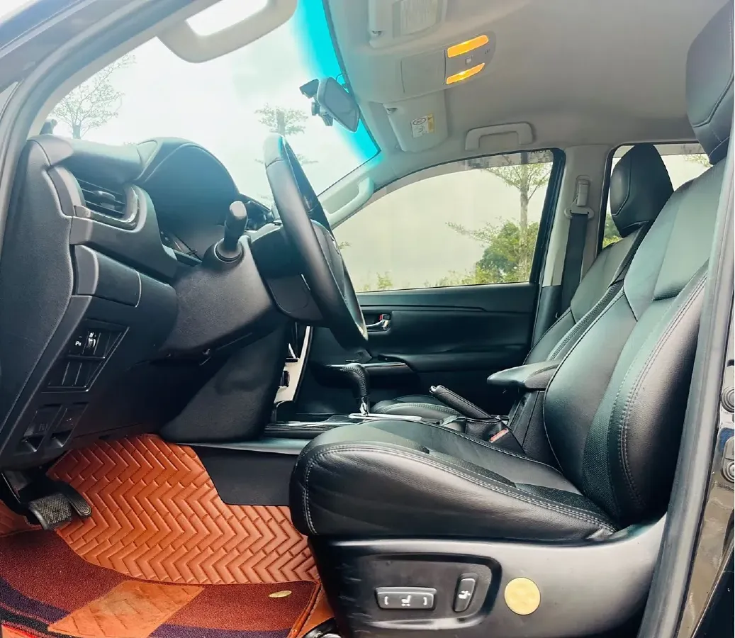 2016 Toyota Fortuner 2.7L 163HP L4 6AT,autocango,china used car exporter,china ev exporter,chinese used car exporter,chinese used ev exporter