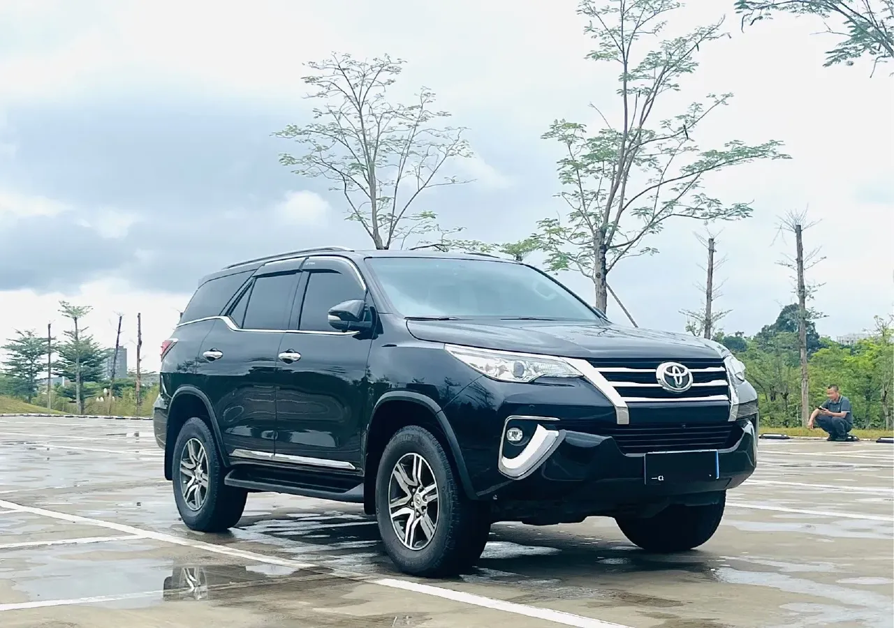 2016 Toyota Fortuner 2.7L 163HP L4 6AT,autocango,china used car exporter,china ev exporter,chinese used car exporter,chinese used ev exporter