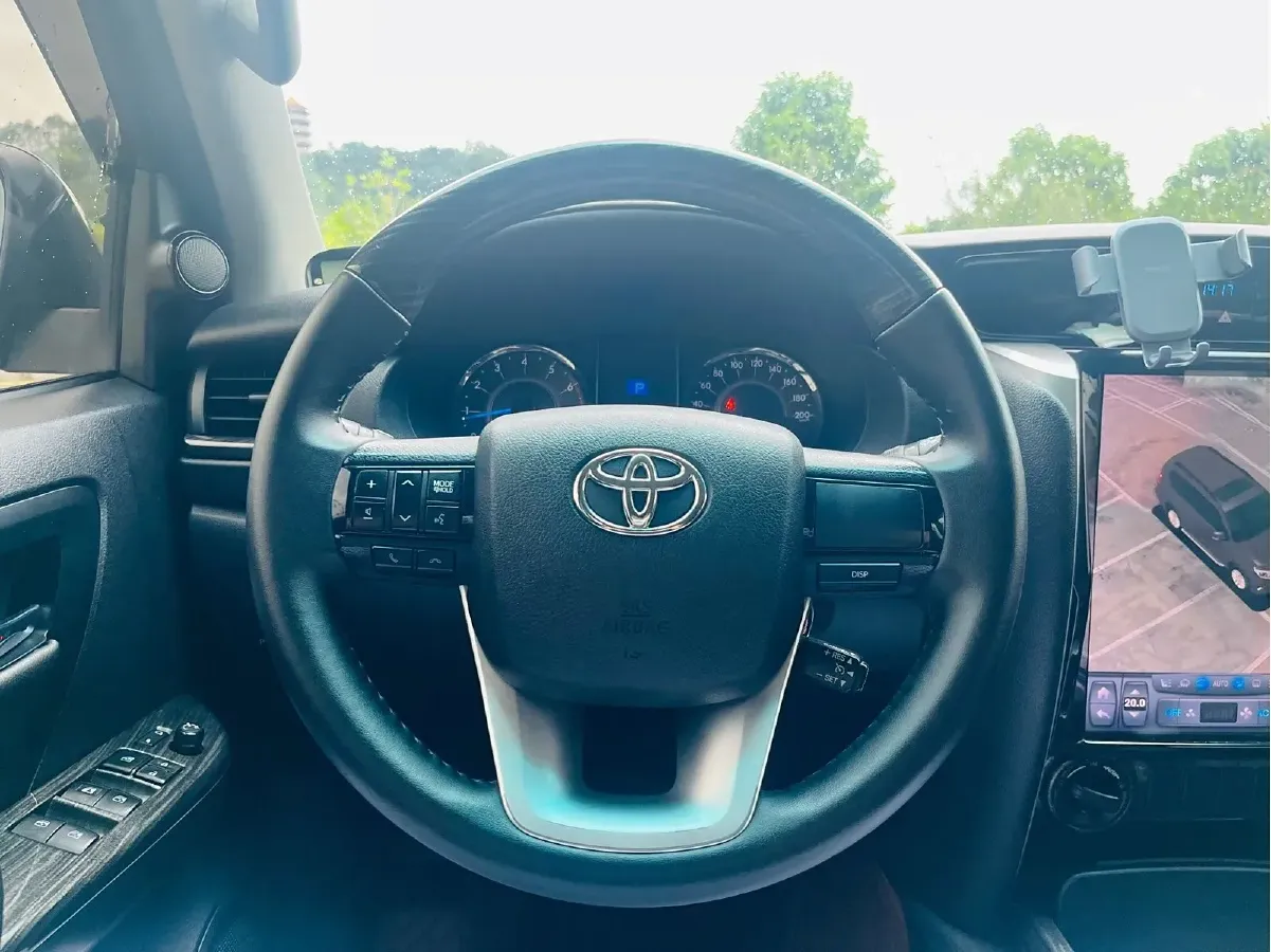 2016 Toyota Fortuner 2.7L 163HP L4 6AT,autocango,china used car exporter,china ev exporter,chinese used car exporter,chinese used ev exporter