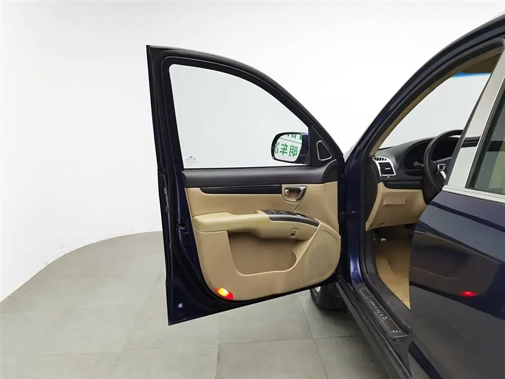 2010 Hyundai Santafe Classic 2.4L 174HP L4 6AT,autocango,china used car exporter,china ev exporter,chinese used car exporter,chinese used ev exporter