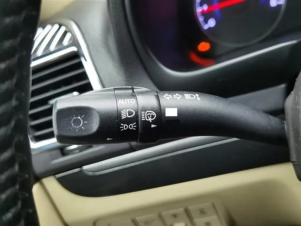 2010 Hyundai Santafe Classic 2.4L 174HP L4 6AT,autocango,china used car exporter,china ev exporter,chinese used car exporter,chinese used ev exporter