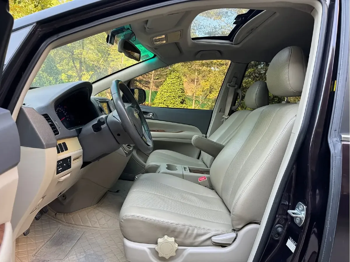 2013 BYD M6 2.4L 167HP L4 6MT,autocango,china used car exporter,china ev exporter,chinese used car exporter,chinese used ev exporter