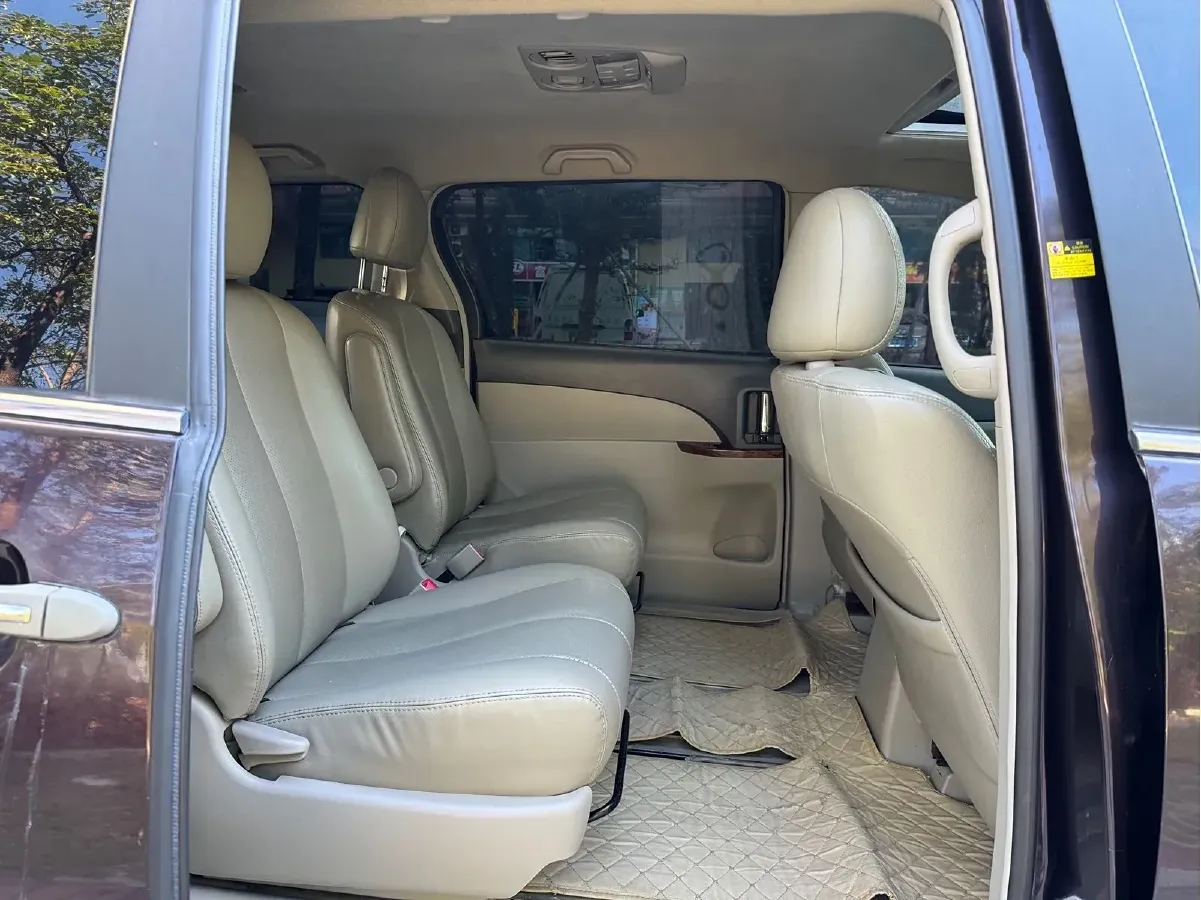 2013 BYD M6 2.4L 167HP L4 6MT,autocango,china used car exporter,china ev exporter,chinese used car exporter,chinese used ev exporter