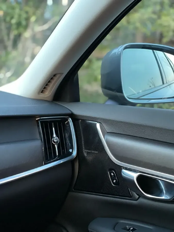 2020 Volvo V90 2.0T 250HP L4 8AT,autocango,china used car exporter,china ev exporter,chinese used car exporter,chinese used ev exporter