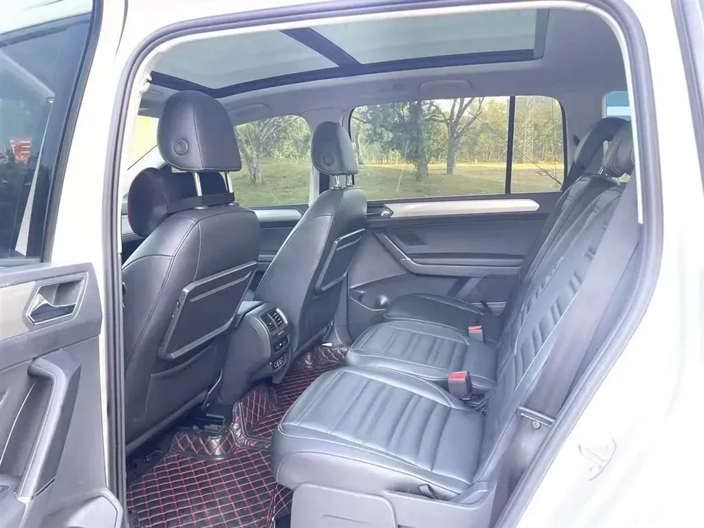 2018 Volkswagen Touran 1.4T 150HP L4 7DCT,autocango,china used car exporter,china ev exporter,chinese used car exporter,chinese used ev exporter