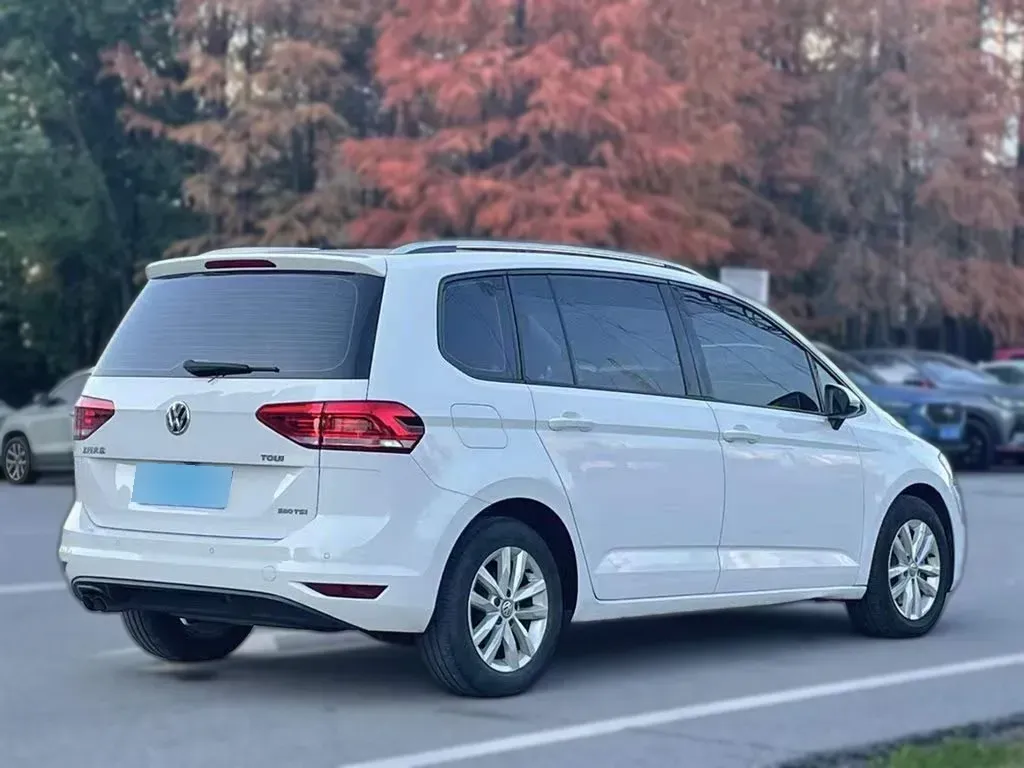 2018 Volkswagen Touran 1.4T 150HP L4 7DCT,autocango,china used car exporter,china ev exporter,chinese used car exporter,chinese used ev exporter