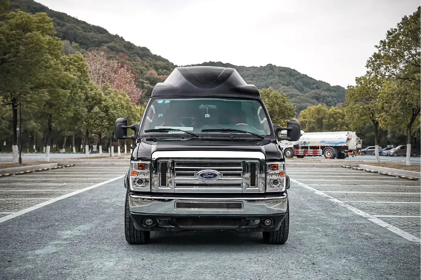 2011 Ford E350 5.4L 258HP V8 5AT,autocango,china used car exporter,china ev exporter,chinese used car exporter,chinese used ev exporter