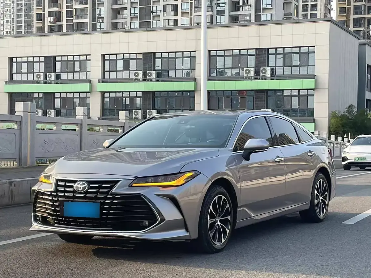 2022 Toyota Avalon 2.0L 178HP L4 CVT