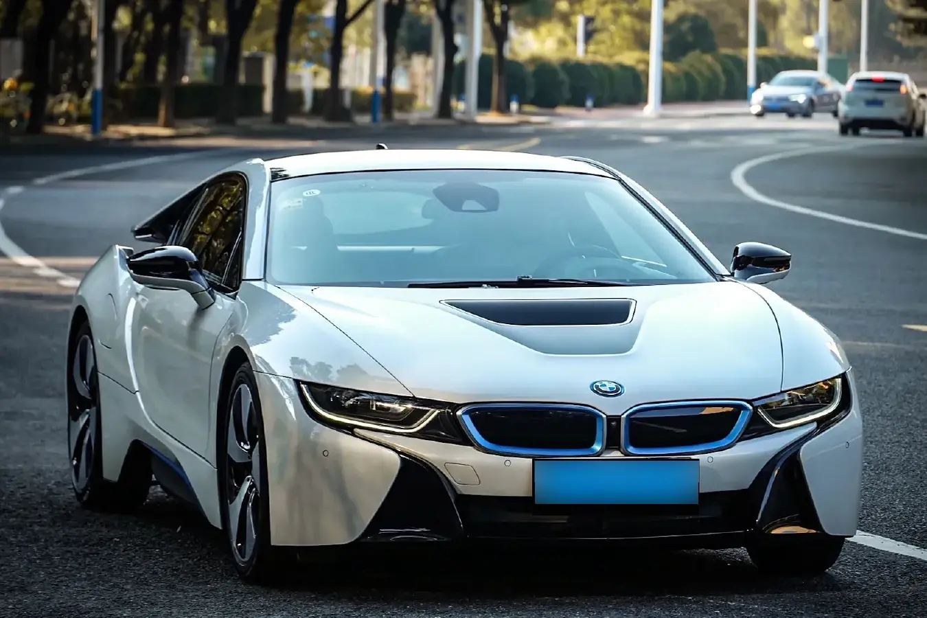 2014 BMW i8 1.5T 231HP L3 6AT PHEV 7.1KWH