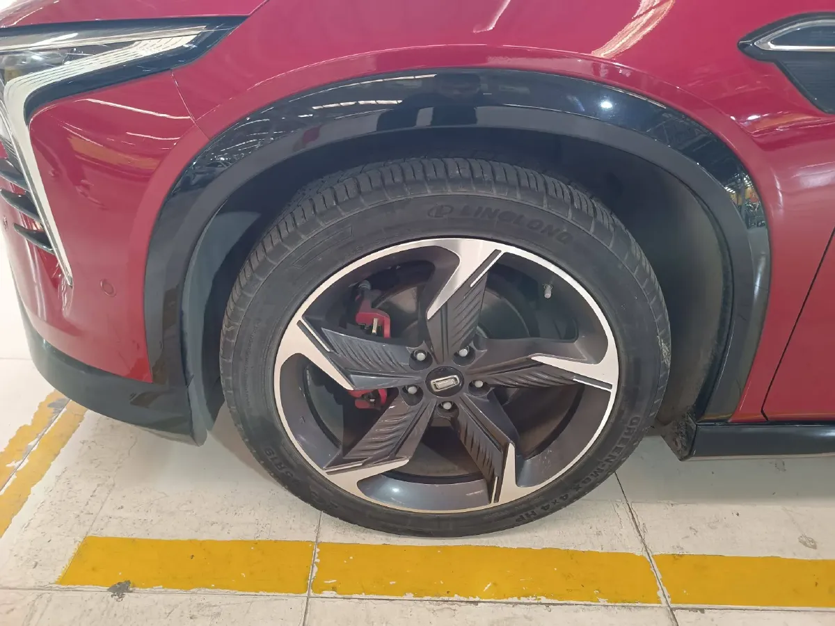 2022 Bestune B70S 2.0T 224HP L4 6AT,autocango,china used car exporter,china ev exporter,chinese used car exporter,chinese used ev exporter