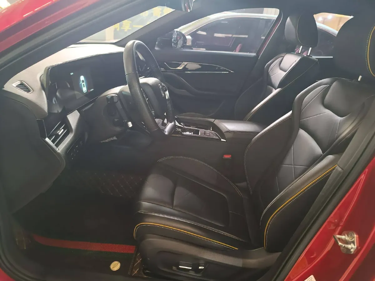 2022 Bestune B70S 2.0T 224HP L4 6AT,autocango,china used car exporter,china ev exporter,chinese used car exporter,chinese used ev exporter