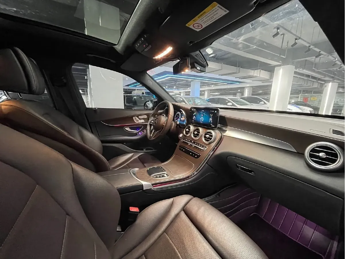 2021 Mercedes-Benz GLC Class 2.0T 197HP L4 9AT,autocango,china used car exporter,china ev exporter,chinese used car exporter,chinese used ev exporter