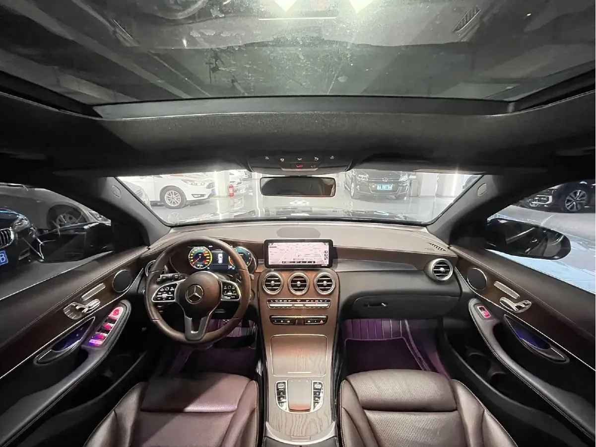 2021 Mercedes-Benz GLC Class 2.0T 197HP L4 9AT,autocango,china used car exporter,china ev exporter,chinese used car exporter,chinese used ev exporter