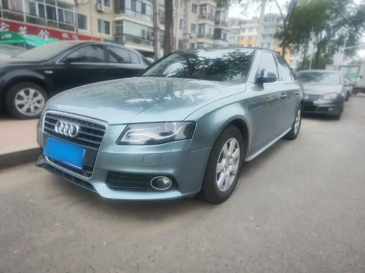 2012 Audi A4L 2.0T 180HP L4 CVT
