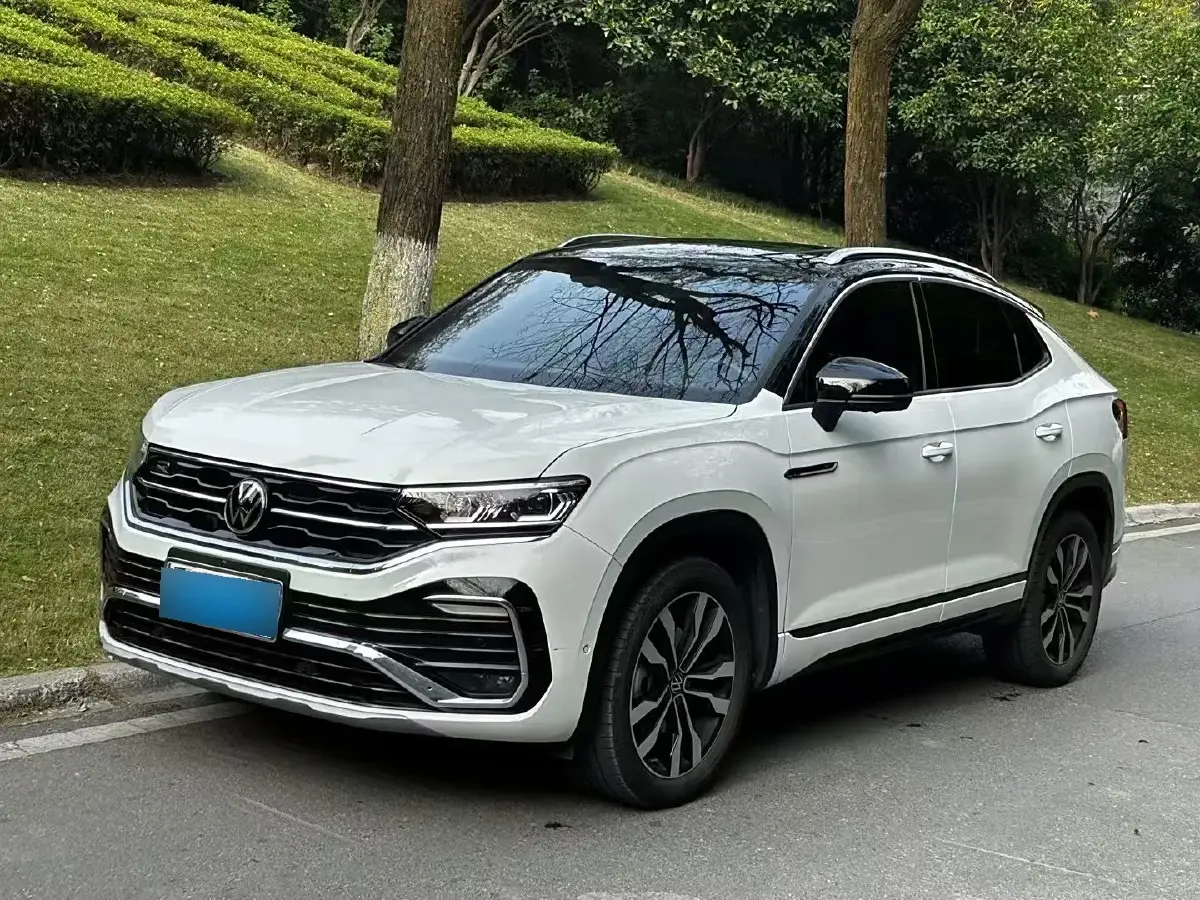 2020 Volkswagen Tayron X 2.0T 220HP L4 7DCT