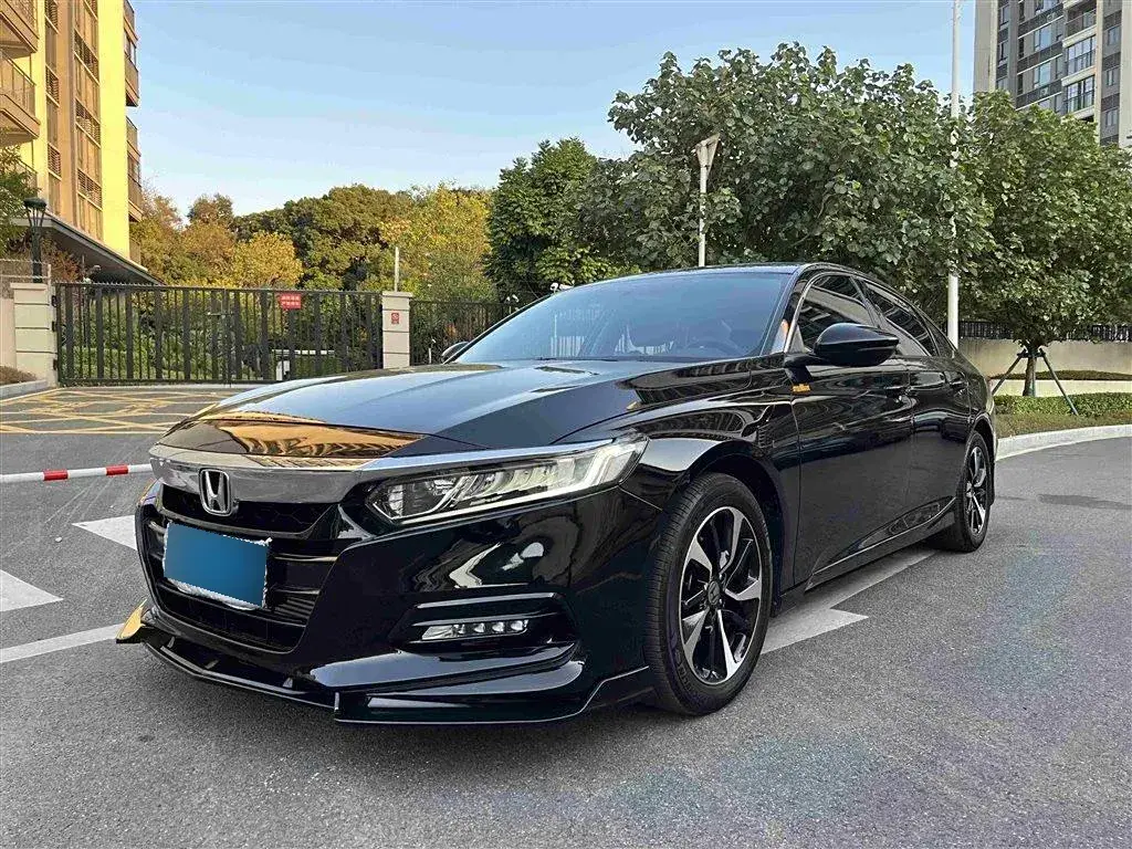 2018 Honda Accord 1.5T 194HP L4 CVT