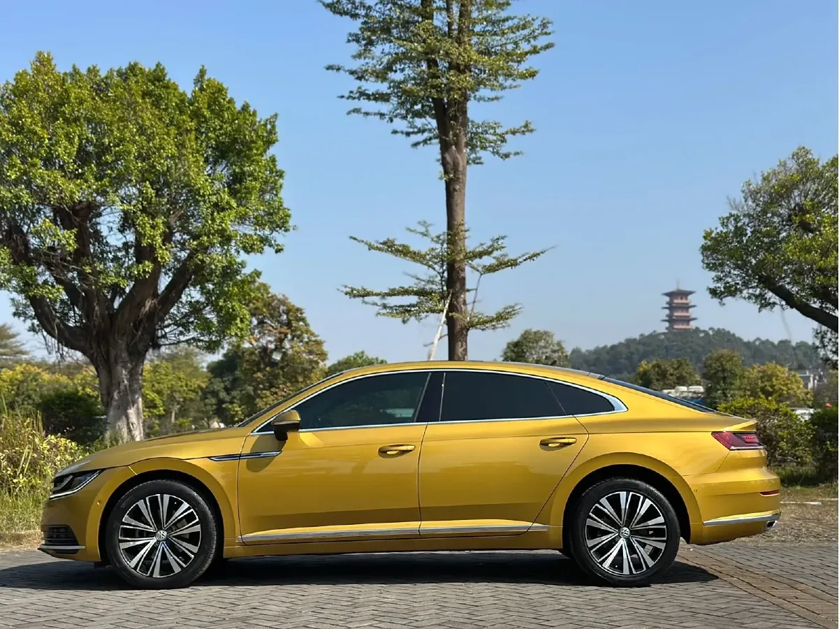 2020 Volkswagen CC 2.0T 186HP L4 7DCT,autocango,china used car exporter,china ev exporter,chinese used car exporter,chinese used ev exporter