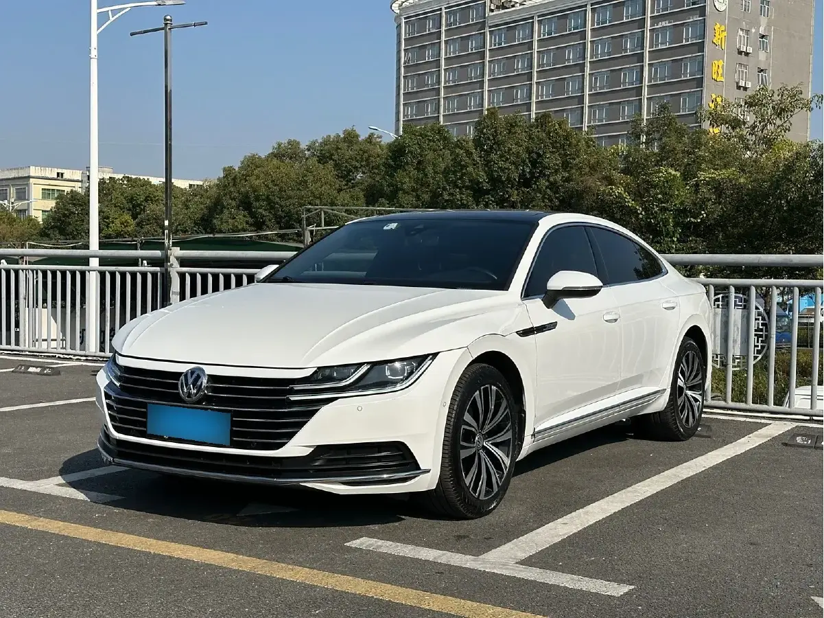 2020 Volkswagen CC 2.0T 186HP L4 7DCT