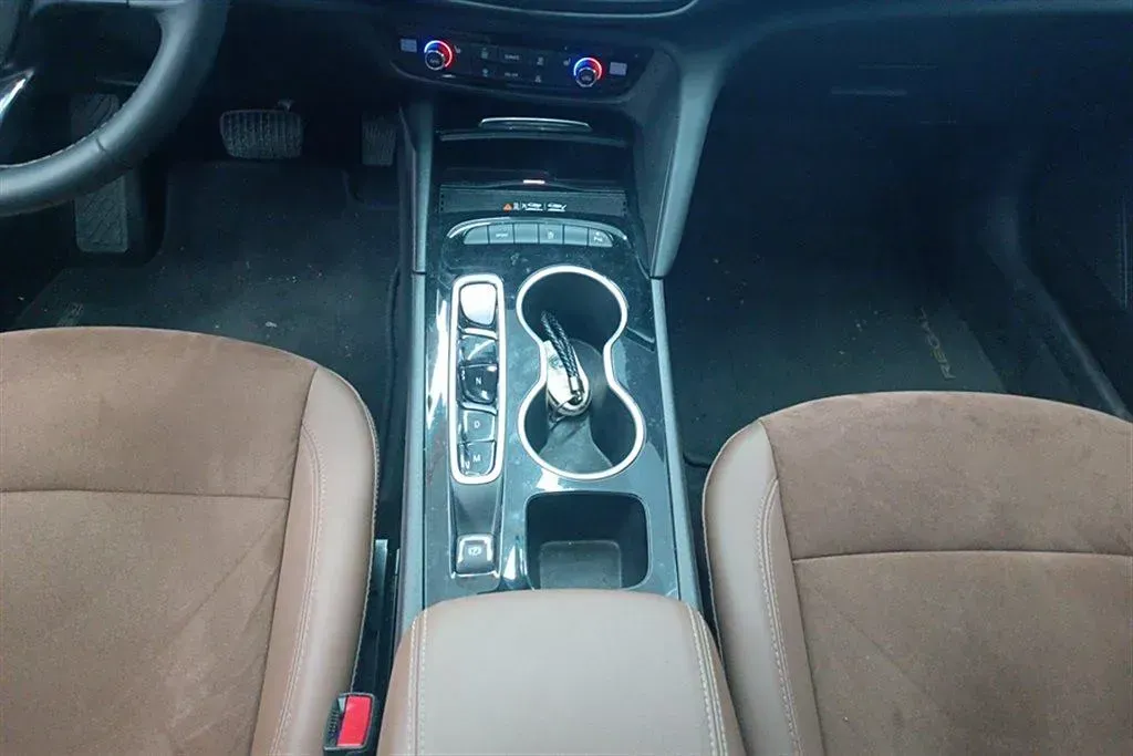 2023 Buick Regal 2.0T 237HP L4 9AT,autocango,china used car exporter,china ev exporter,chinese used car exporter,chinese used ev exporter