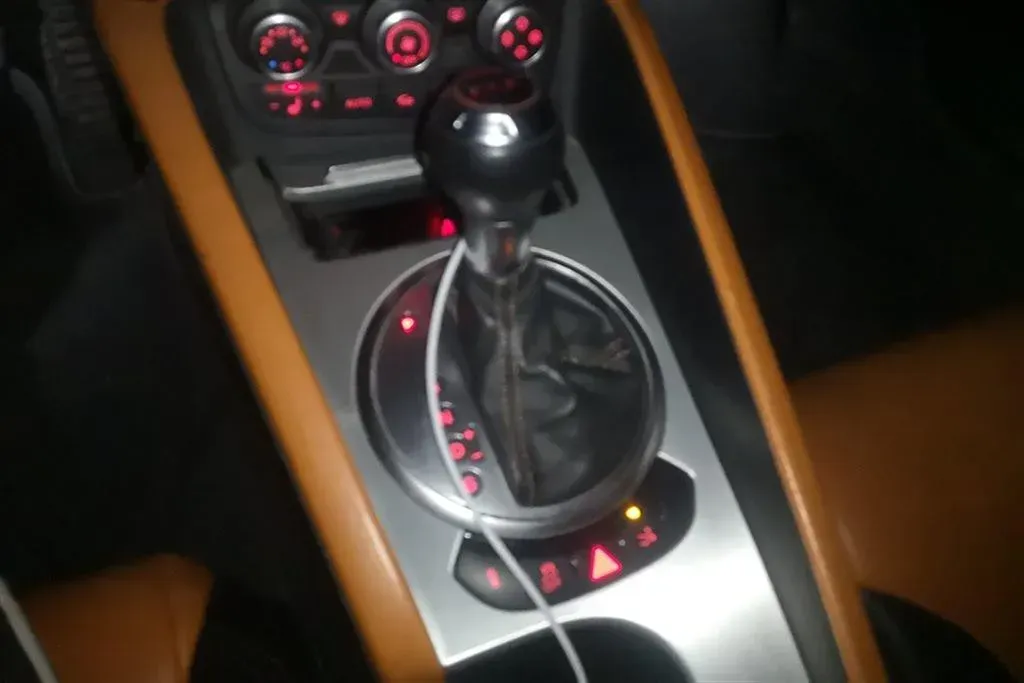 2011 Audi TTS 2.0T 272HP L4 6DCT,autocango,china used car exporter,china ev exporter,chinese used car exporter,chinese used ev exporter